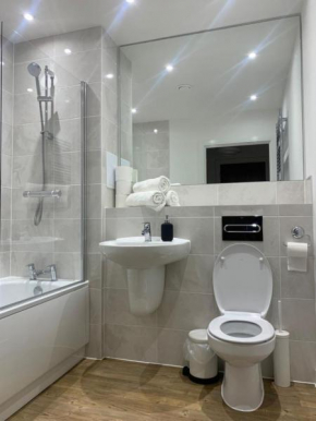 Posh and Cozy One bed flat-no parties or events